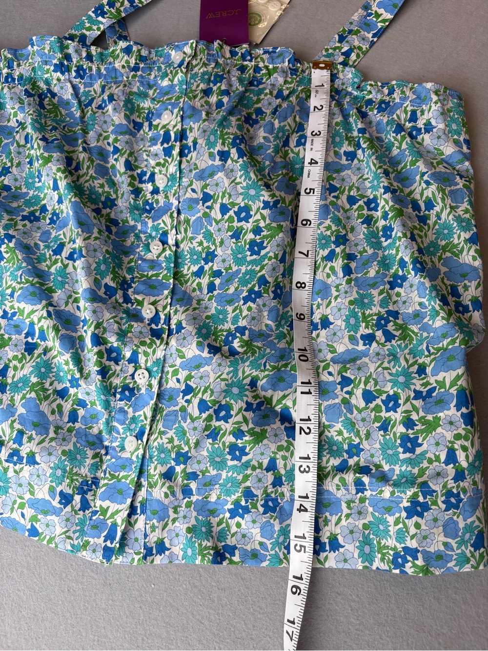 NWT J.Crew Organic
Cotton Smocked Button Front
Liberty Print Tank Top sz M - Picture 9 of 12